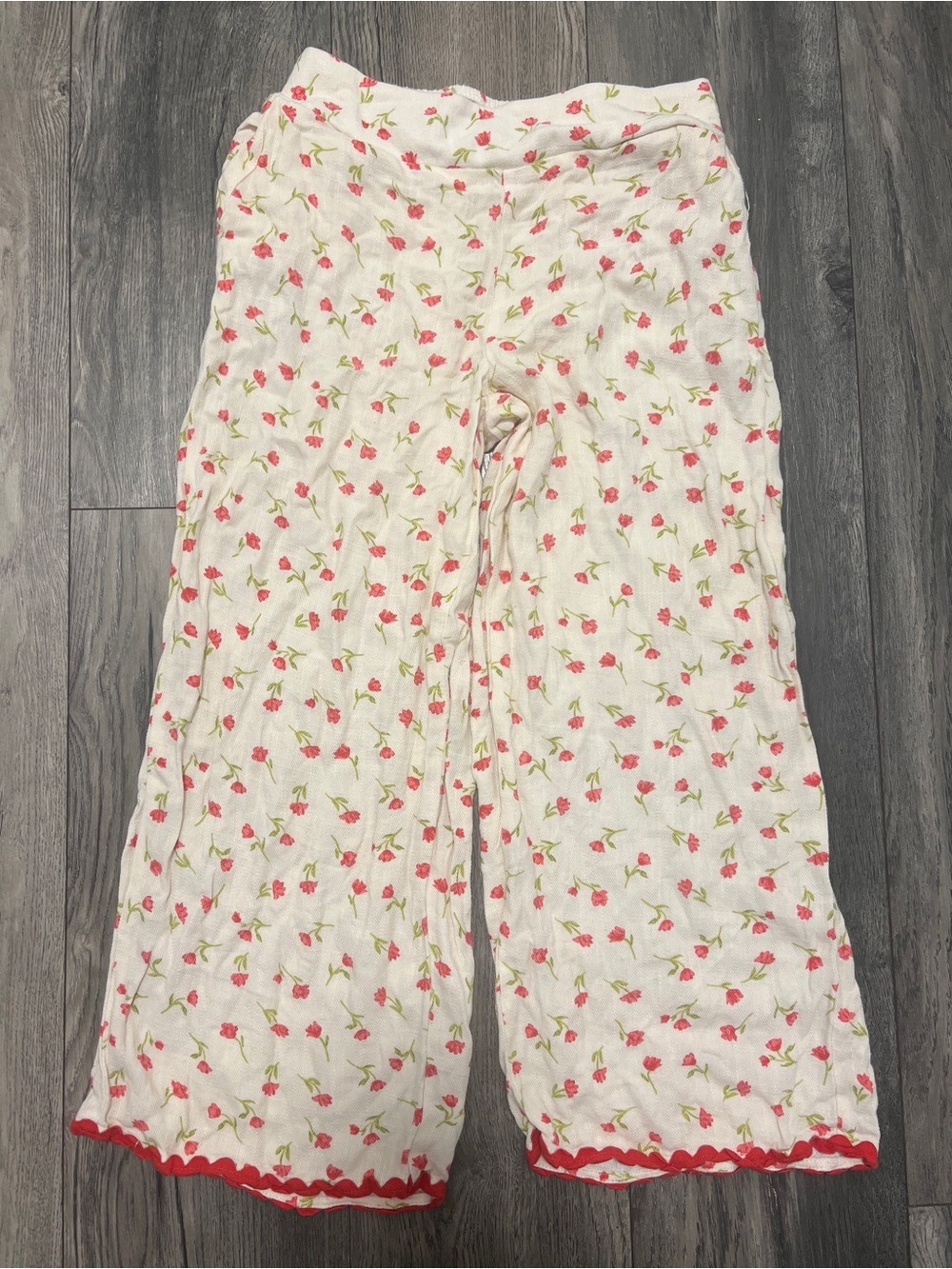 Sienna sky red floral pants